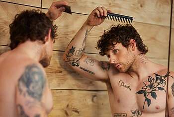 Tom Grennan nudes