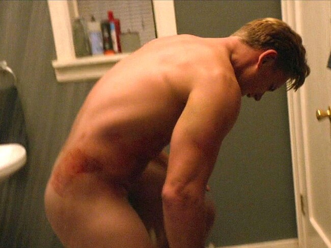 Billy Magnussen nude