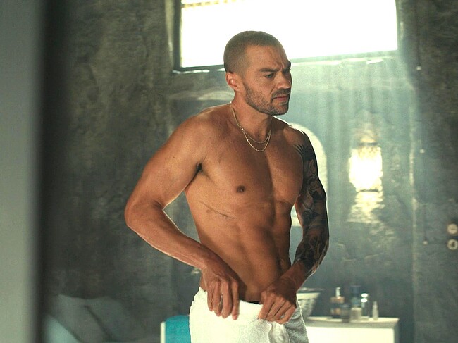 Jesse Williams torso