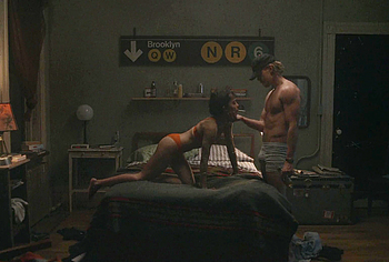 Austin Butler nude in Caught Stealing