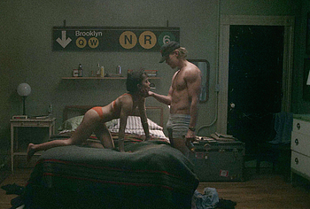 Austin Butler nude in Caught Stealing