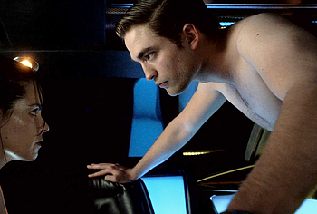 Robert Pattinson sexy in Cosmopolis