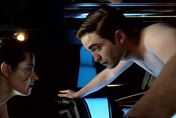 Robert Pattinson sexy in Cosmopolis