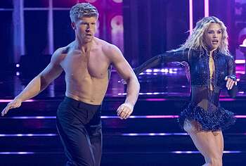 Robert Irwin striptease in DWTS