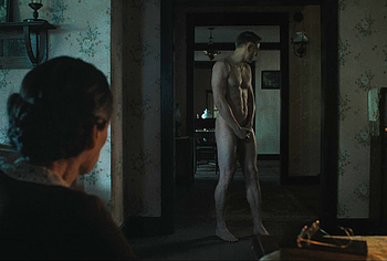 Charlie Hunnam frontal nude