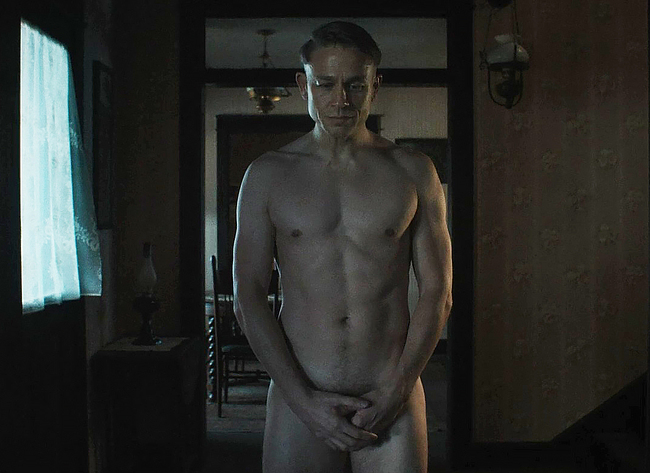 Charlie Hunnam nude