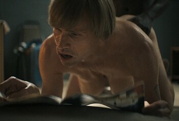 Tobias Jelinek gay sex in Monster