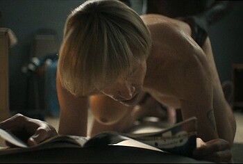 Tobias Jelinek gay sex in Monster