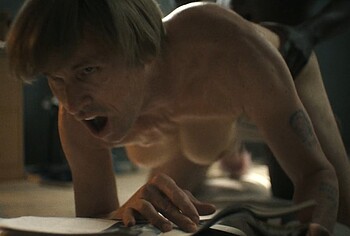 Tobias Jelinek gay sex in Monster