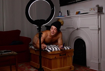 Callum Dunphy nude and jerk off scene