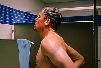 Channing Tatum nude in Roofman