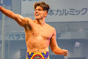 Sammy Guevara nude and sexy