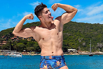 Sammy Guevara shirtless