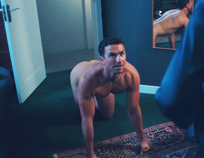 Richard Fleeshman nude