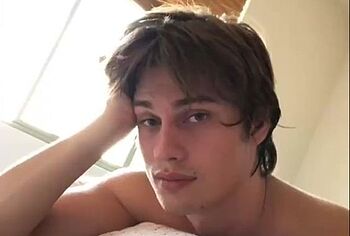 Nicholas Galitzine nude
