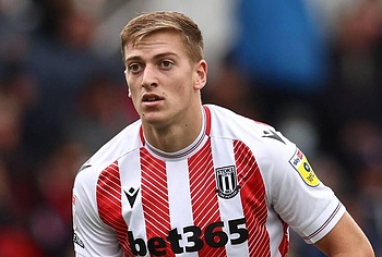 Liam Delap bulge photos