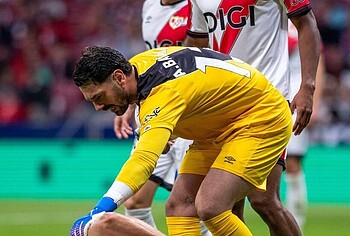 Liam Delap bulge photos