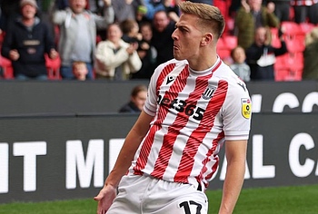 Liam Delap bulge photos