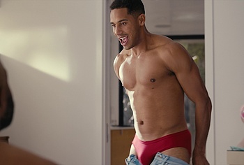 Elliot Knight bulge