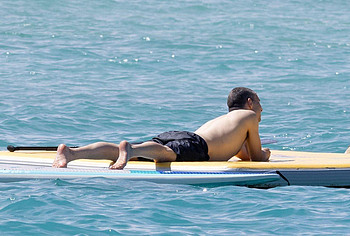 Jack Antonoff shirtless pics