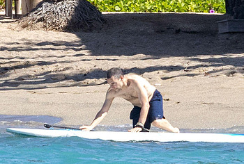 Jack Antonoff shirtless pics