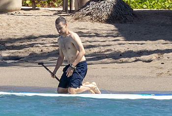 Jack Antonoff shirtless pics