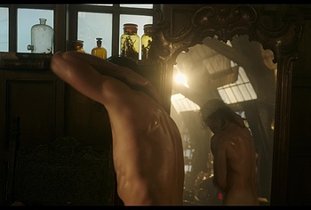 Oscar Isaac nude in Frankenstein