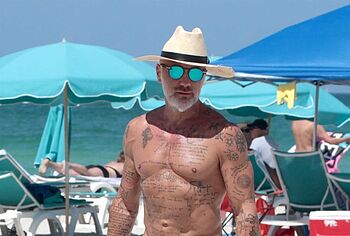Gianluca Vacchi nude pics