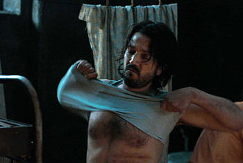 Diego Luna gay sex in Kiss Of The Spider Woman