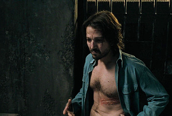 Diego Luna gay sex in Kiss Of The Spider Woman