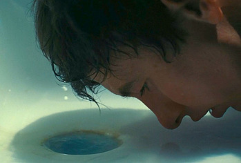 Barry Keoghan nude in Saltburn