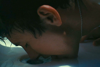 Barry Keoghan nude in Saltburn