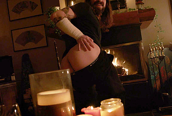 Alex Lee Williams frontal nude