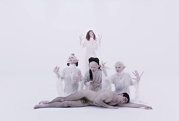 Omar Ayuso nude in Silencio