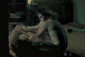 Robert Pattinson nude in Die My Love