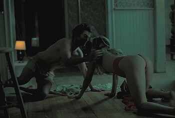 Robert Pattinson nude in Die My Love