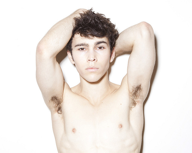 Max Schneider nude and sexy