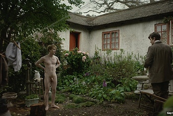 Louis Hofmann naked in Lilies Not for Me