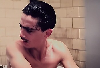 Timothee Chalamet nude in Marty Supreme