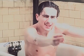 Timothee Chalamet nude in Marty Supreme
