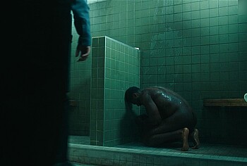 Pharez Lass nude in Mayor of Kingstown