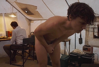 Hunter Doohan nude in The Wilderness