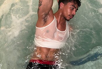 Quinton Coleman nude photos