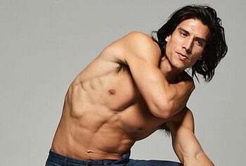 Justin Johnson Cortez shirtless photos