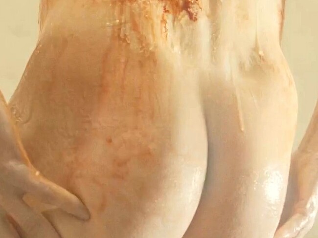 Ashton Kutcher nakwd ass