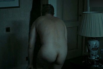 Ken Leung Desnudo y Escenas Eróticas en la Industria