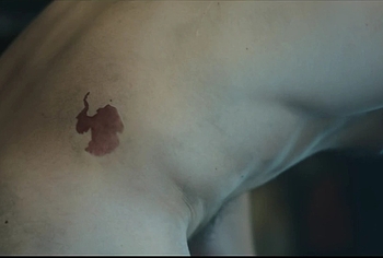 Corey Mylechreest desnudo en Long Story Short