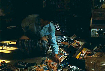 Escenas de Louis Garrel masturbándose y orinando sin censura en Ma Mère