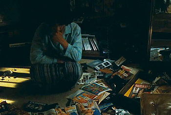 Escenas de Louis Garrel masturbándose y orinando sin censura en Ma Mère