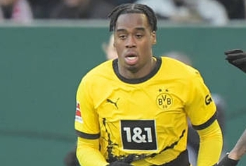 Jamie Gittens Huge Cock Bulge And Shirtless Pics